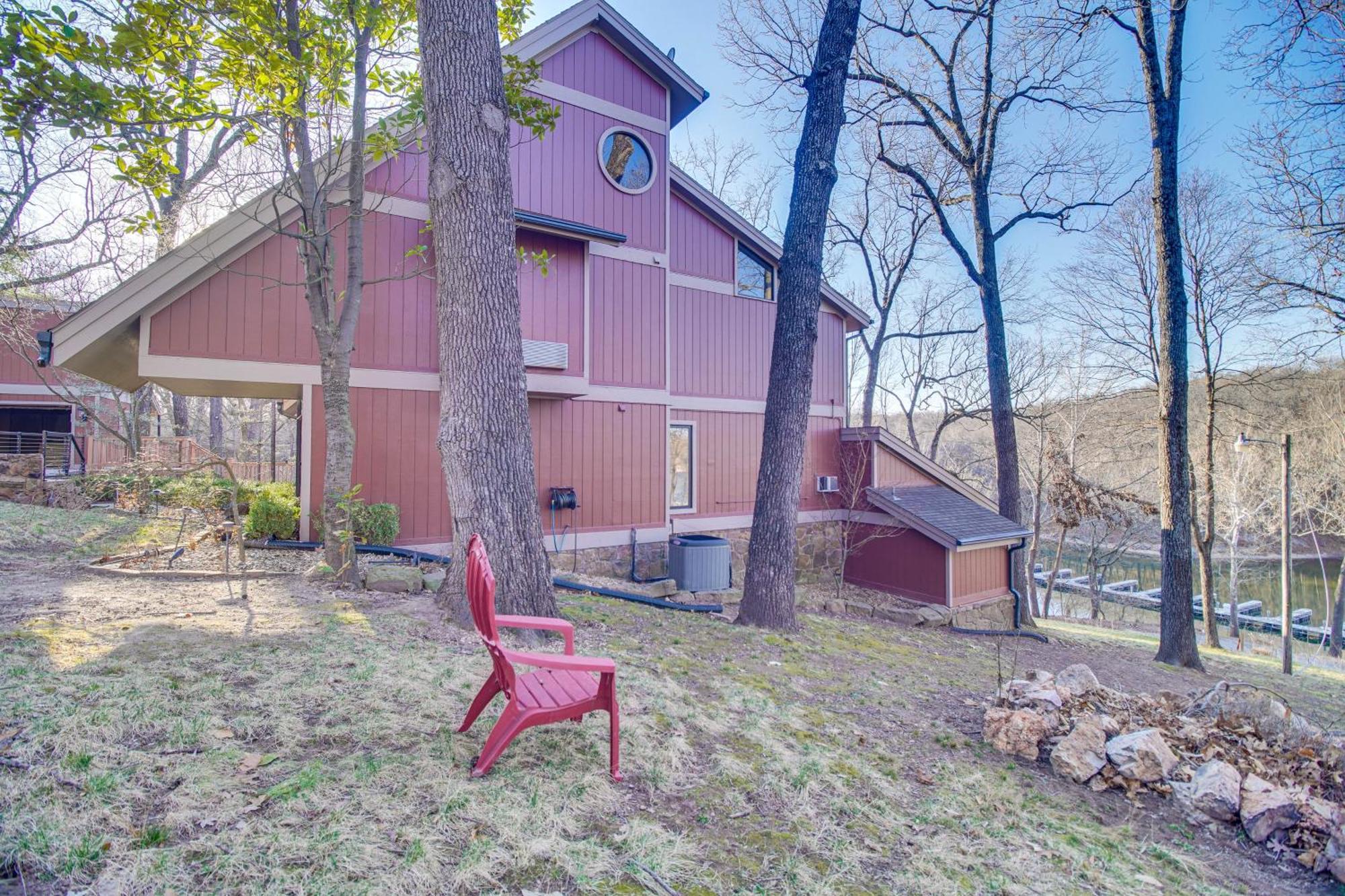 Pelican Point Retreat Afton Home With Lake Views! Exterior photo